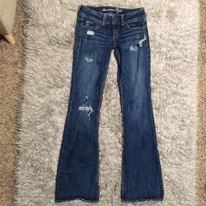 American Eagle ‘Artist’ jeans
